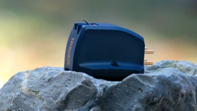 Excalibur MC Tonabnehmer Low Output Blue, seitlich abgebildet