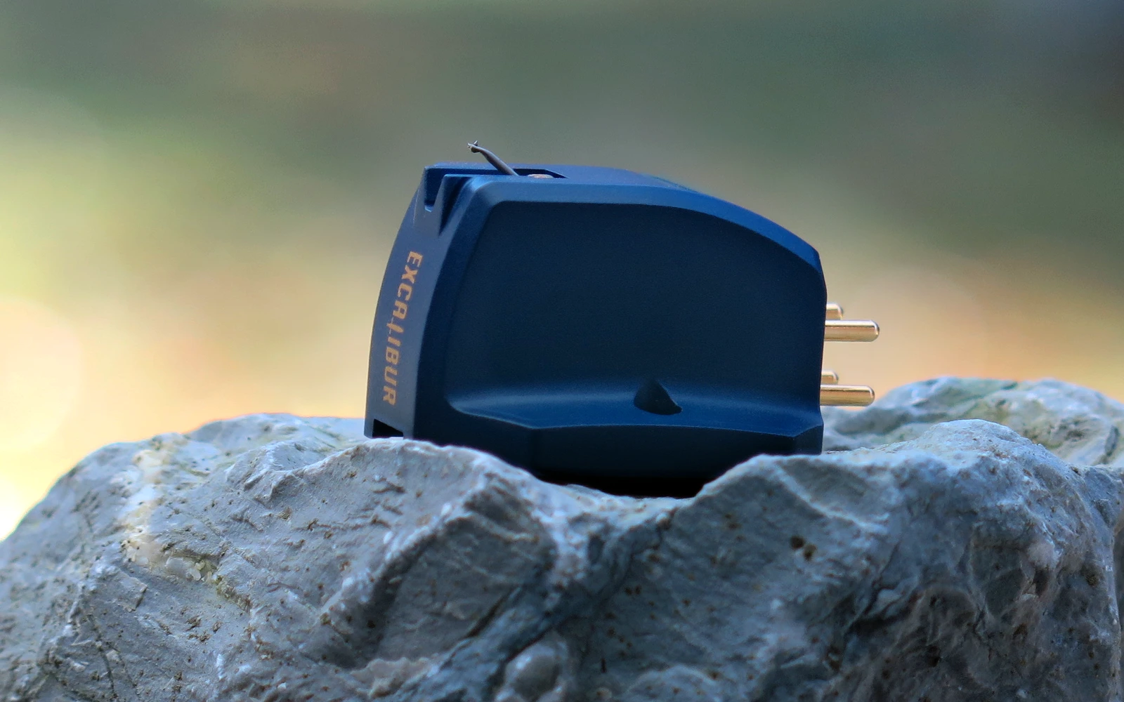 Excalibur MC Tonabnehmer Low Output Blue, seitlich abgebildet