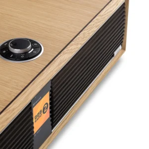 Ruark R410 Anniversary Edition angewinkelt