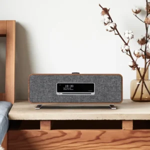 Ruark R3S Walnuss in Ambiente-Wohnumgebung