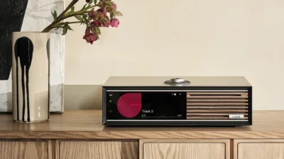 Ruark R710 CD-HiFi-Konsole Schwarz in Ambiente Wohnumgebung