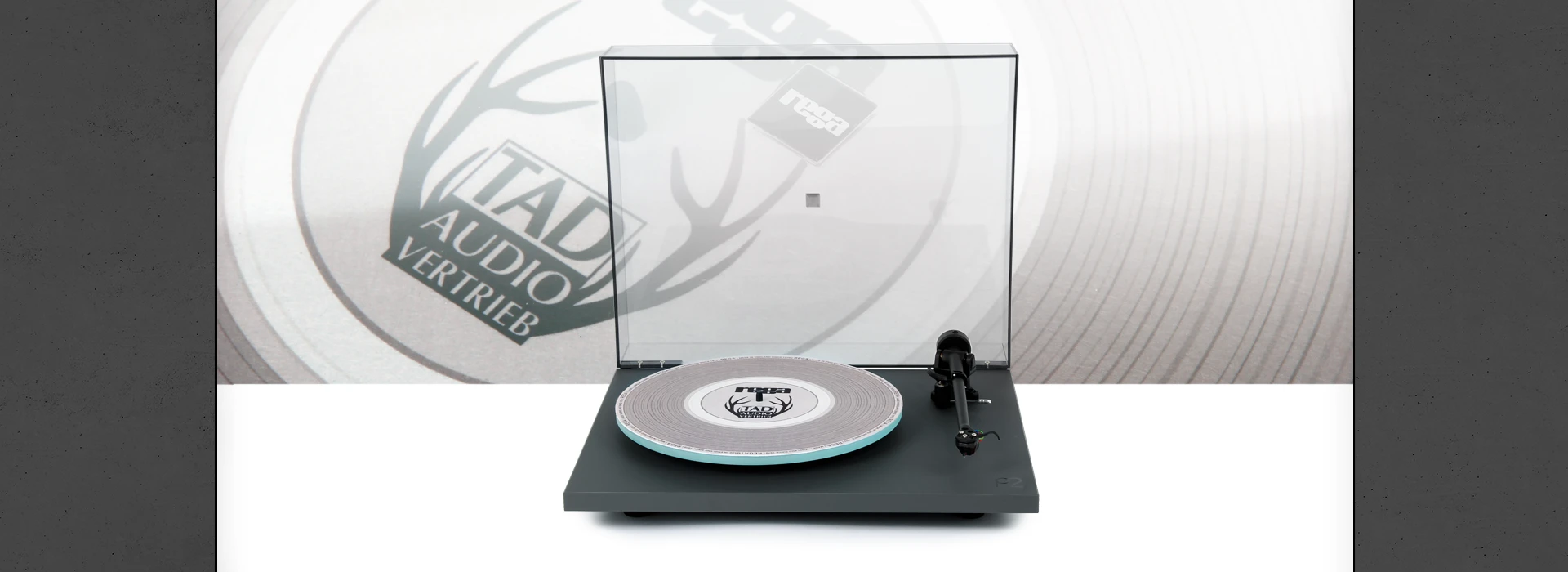 Rega | Planar 2 Limited by TAD | NEU!