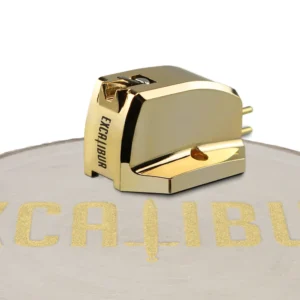 Excalibur Gold MC Tonabnehmer, abgebildet auf Holzbox