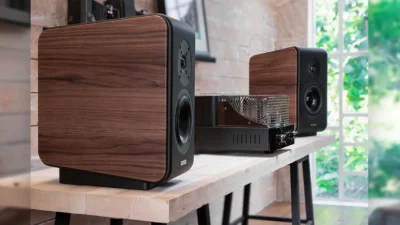 Unison Röhrenvollverstärker Black Edition und Opera Kompaktlautsprecher Mezza v2