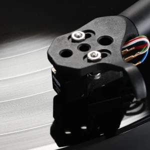 Rega Carbon Pro Tonabnehmer, montiert auf Planar 1, topdown