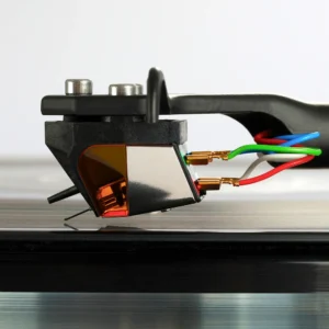 Rega Nd9 Referenz MM Tonabnehmer montiert