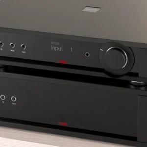 Rega Mercury Vorverstärker und Solis Endverstärker