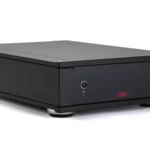 Rega Aos MC Vorverstärker angewinkelt mit Blick nach rechts