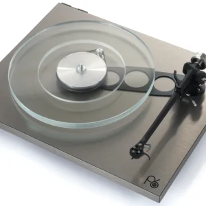 Rega Planar 6 RS geneigt