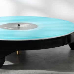 Rega Replay Plattenspieler mit Platte, frontal